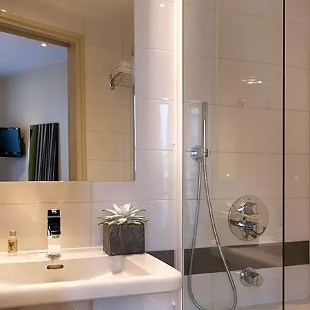 Verlain Hotel 3*